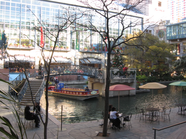 San Antonia Rivercenter