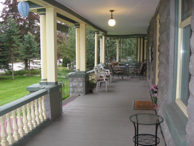 Minto Manor