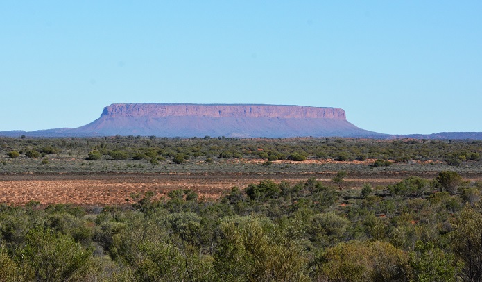 ULURU AYERS ROCK My Thatched Hut